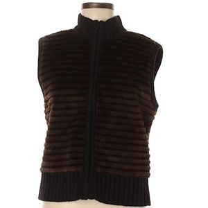 Nina Leonard Brown & black faux fur zip up vest
